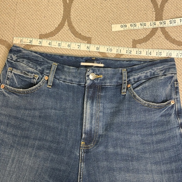 Express 90’s slim high rise FlexX stretch raw hem jeans, large short: 12/14/16 - Picture 5 of 17